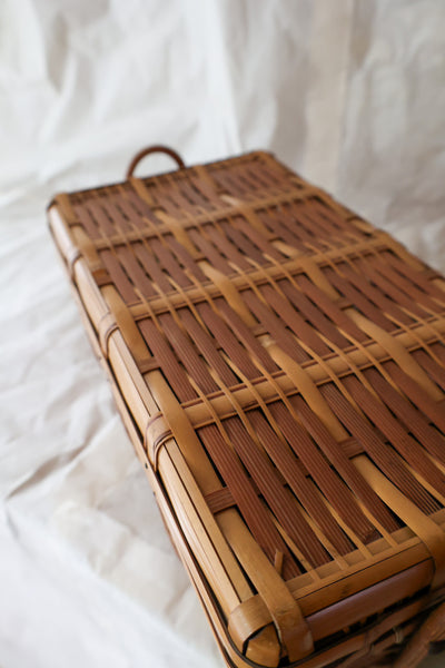 Bamboo hen flat basket oversized 12
