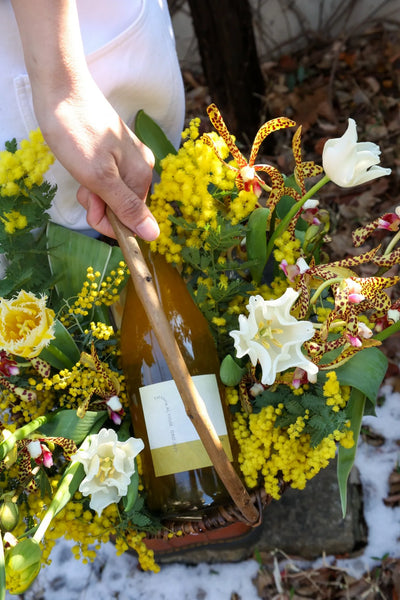 mimosa+tulip+wine basket