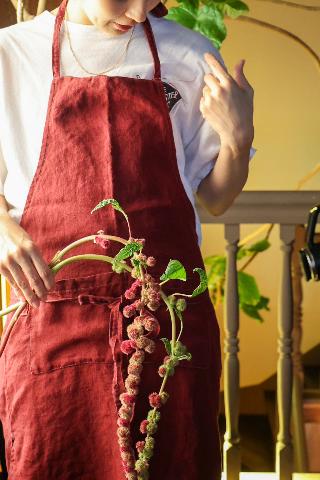 Botanical Hemp Apron – THE LITTLE SHOP OF FLOWERS