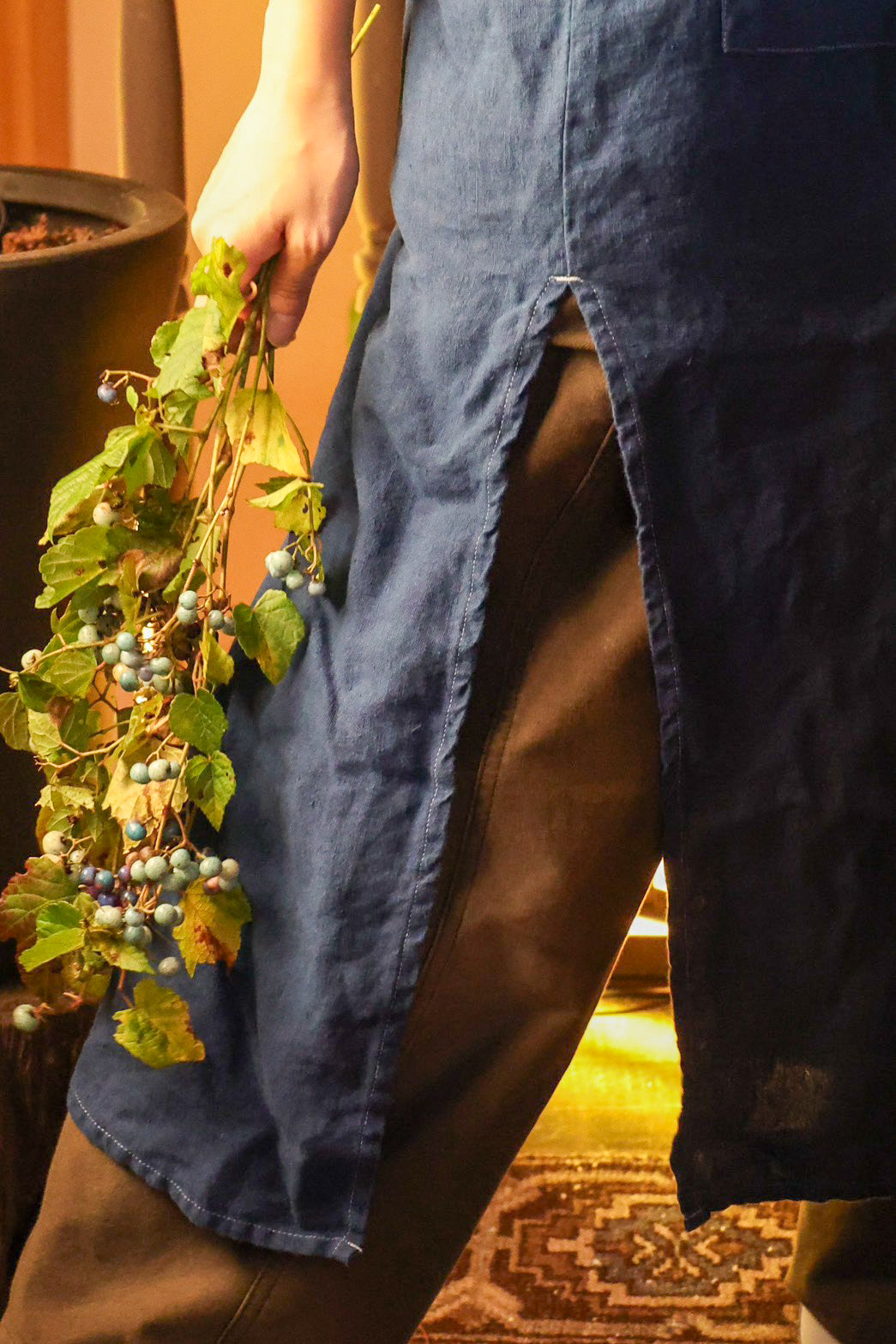 Botanical Hemp Apron – THE LITTLE SHOP OF FLOWERS