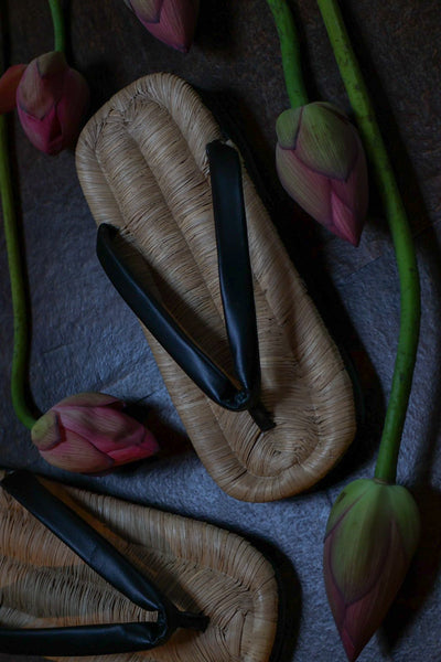 caption:Beige - Leather Black